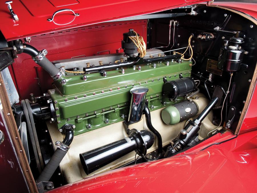  Packard Deluxe Eight Convertible Victoria by Rollston 1931 года  (фото 6 из 8)